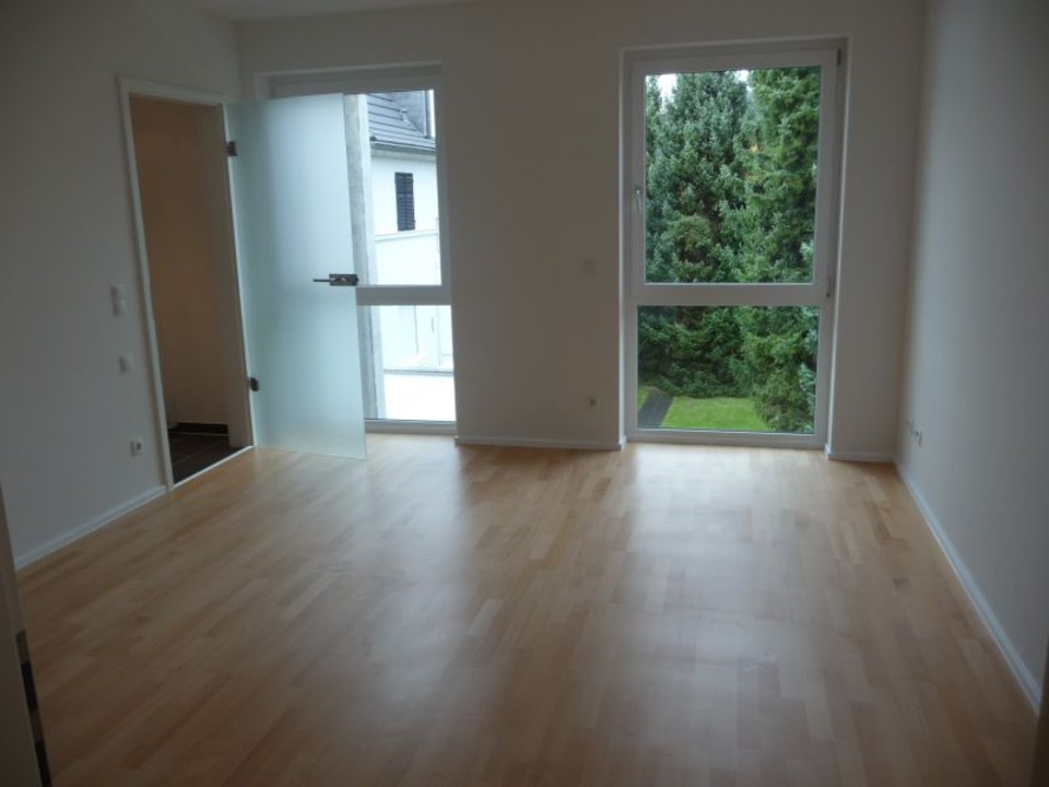 Ihr neues Domizil in Rheinnähe! Großzügige 4 Zimmer Wohnung in Neubauqualität!